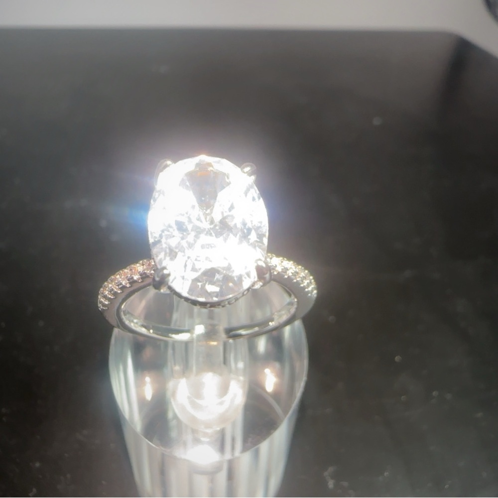 Fashion Jewelry Silver Ring Size 8 - Picture 5 of 9